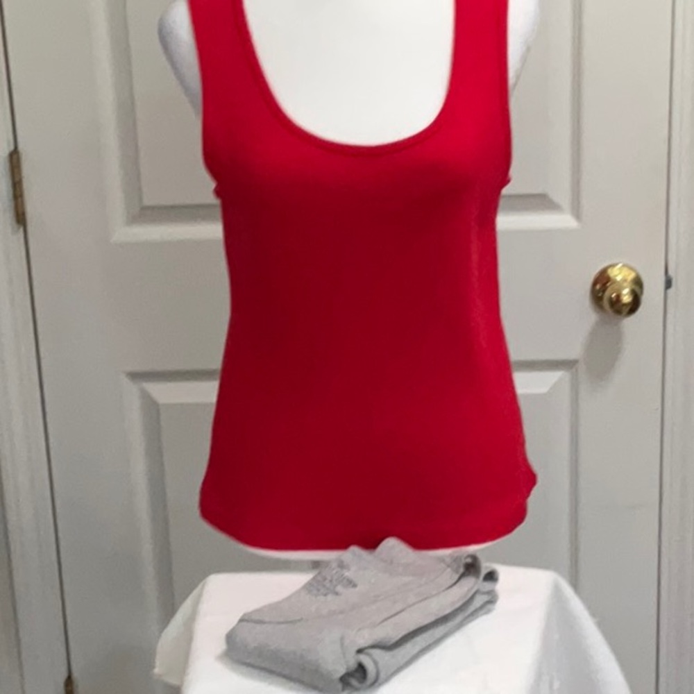 FADED GLORY SET OF 2 TANK TOPS SIZE XL